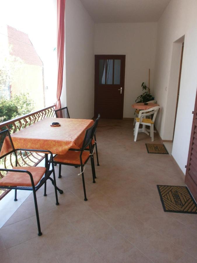 Apartments By The Sea Podgora, Makarska - 12326 المظهر الخارجي الصورة