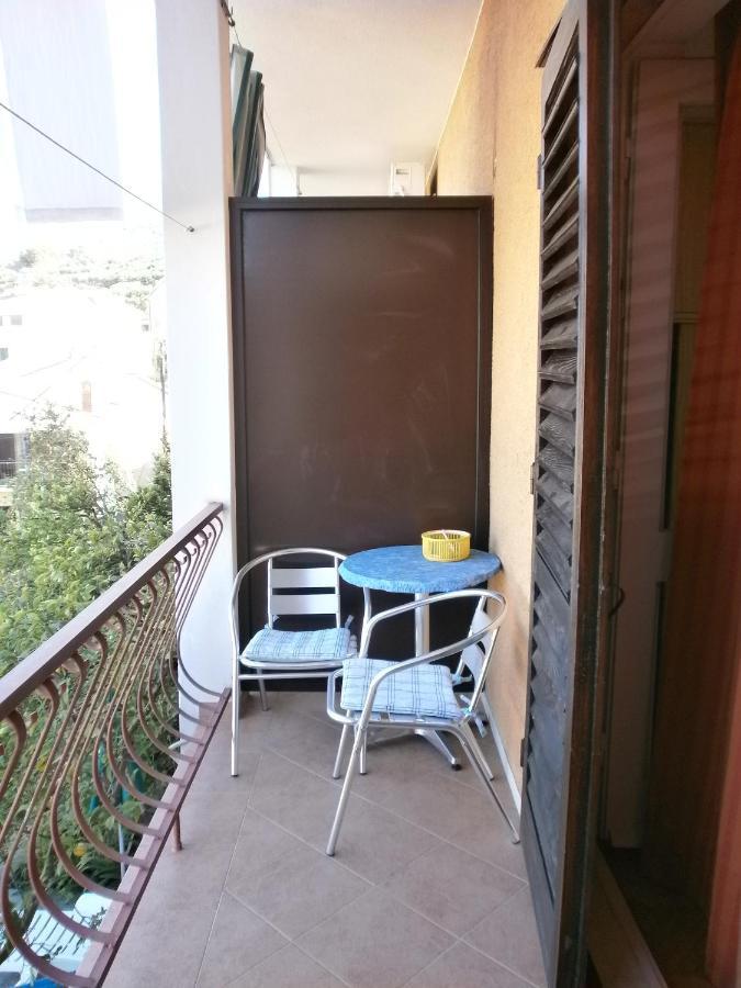 Apartments By The Sea Podgora, Makarska - 12326 المظهر الخارجي الصورة