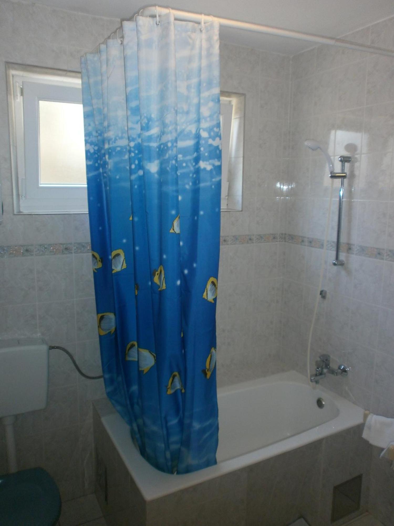 Apartments By The Sea Podgora, Makarska - 12326 الغرفة الصورة