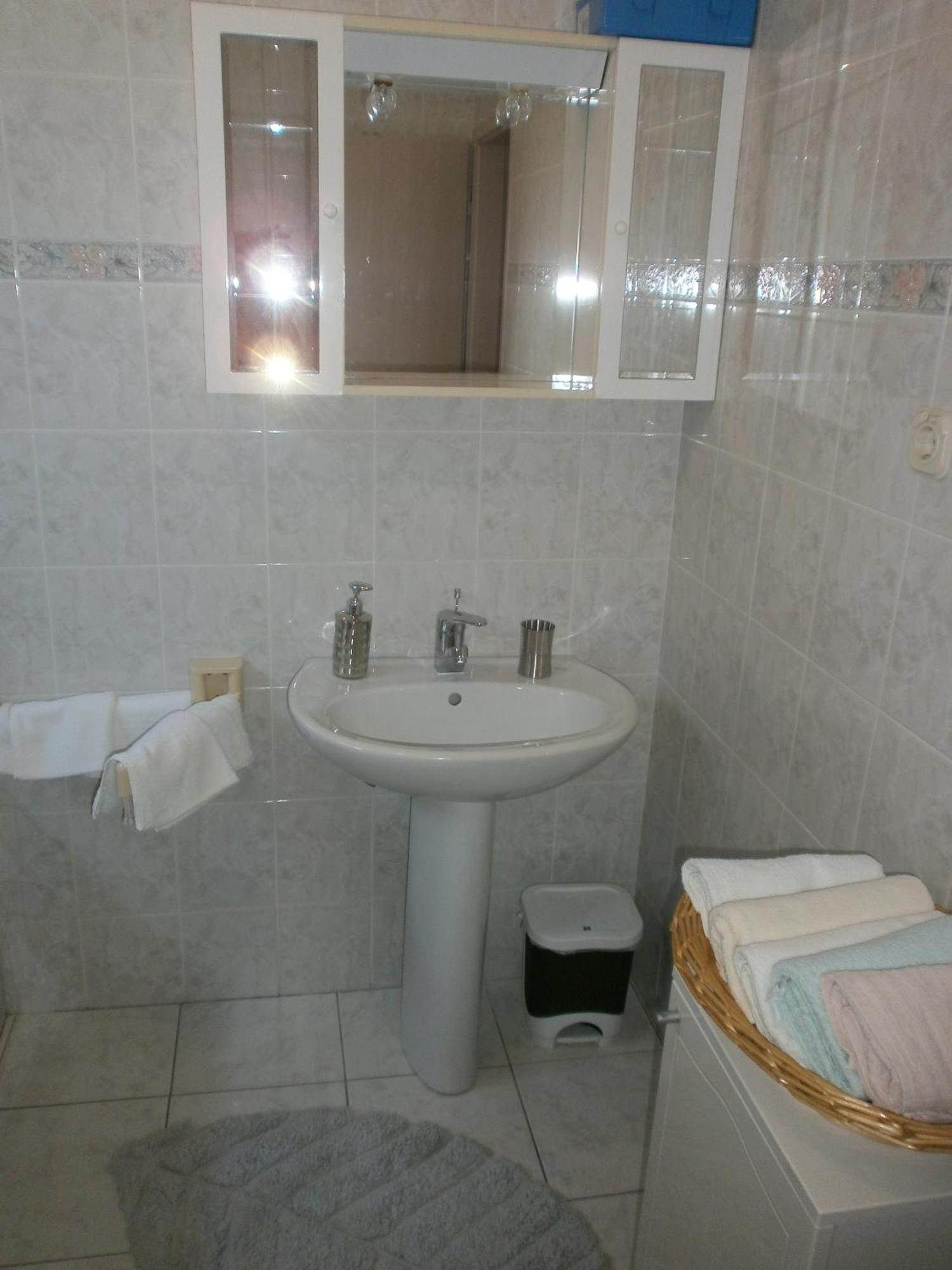 Apartments By The Sea Podgora, Makarska - 12326 الغرفة الصورة